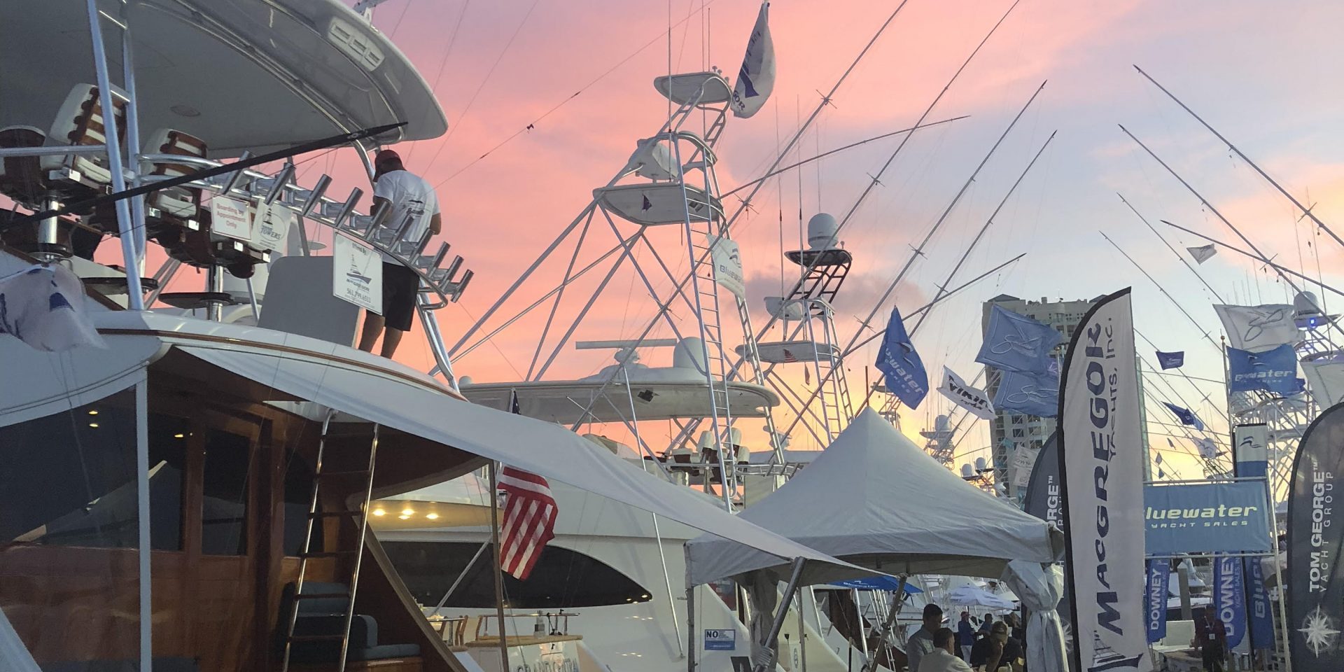 MacGregor blog Nov image MacGregor Yachts at the 2018 Fort Lauderdale Boat Show.