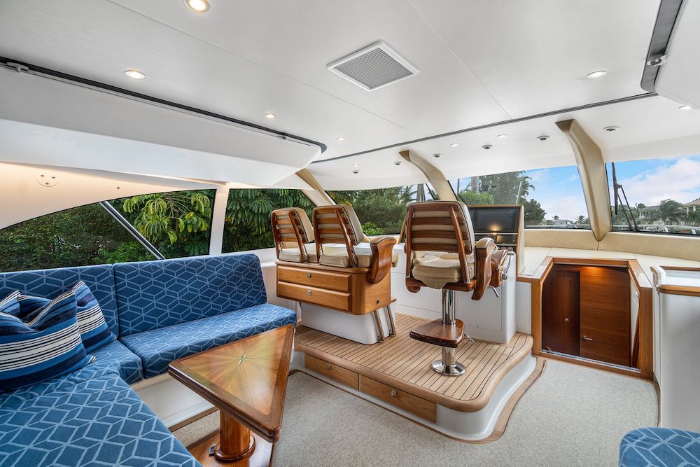 Upper Salon / Lower Helm Station on the 64' F&S Custom Sportfish Express Freyja