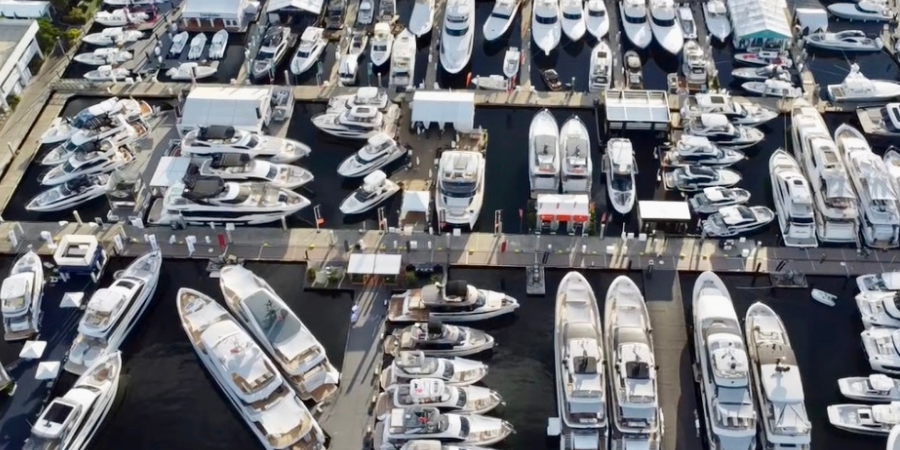 Fort_Lauderdale_International_Boat_Show_Macgregor_yachts (5)