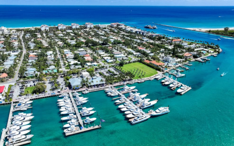 Sailfish_Marina_Boat_Parade_Macgregor_yachts (2)